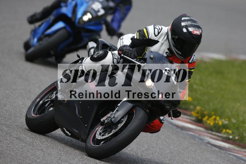 /Archiv-2024/29 12.06.2024 MOTO.CH Track Day ADR/Gruppe blau/38